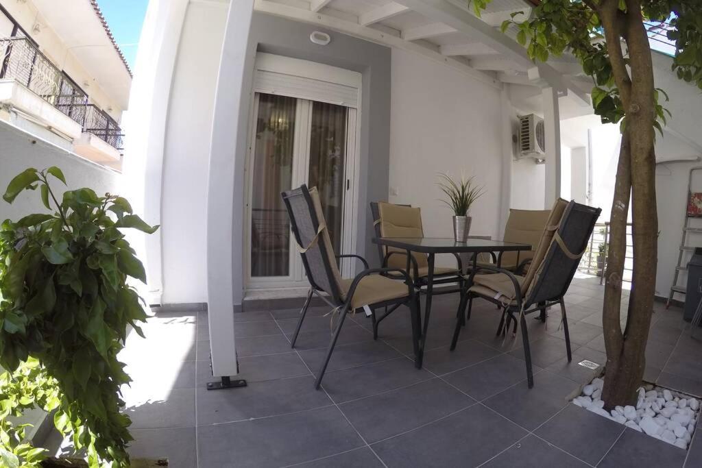 Polychrono New 2 Bedroom Apt. Just By The Sea! Bagian luar foto