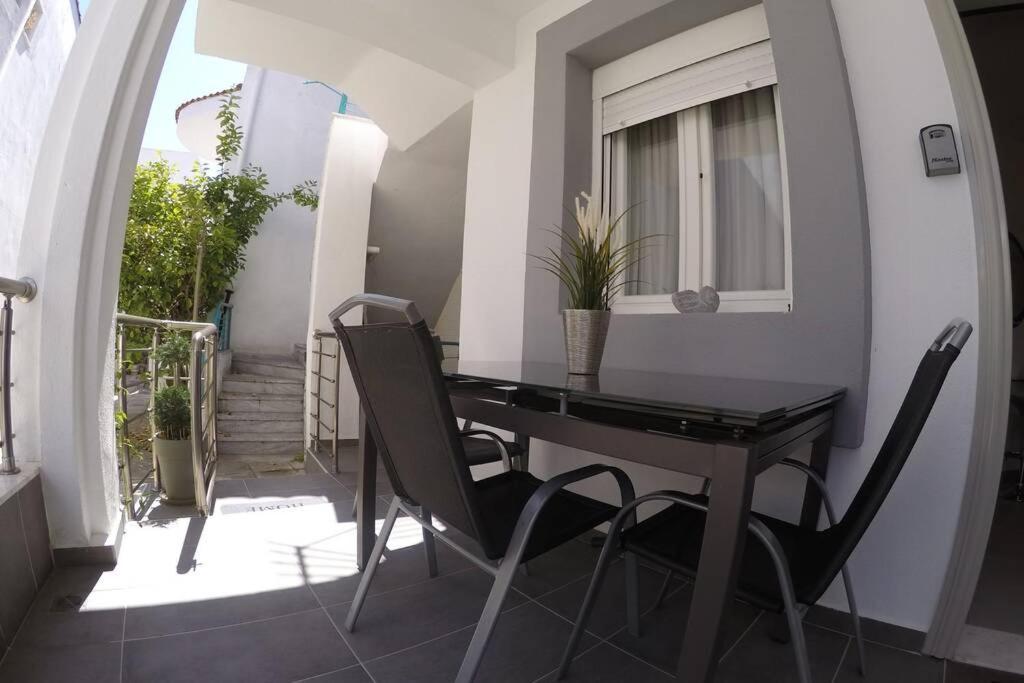 Polychrono New 2 Bedroom Apt. Just By The Sea! Bagian luar foto